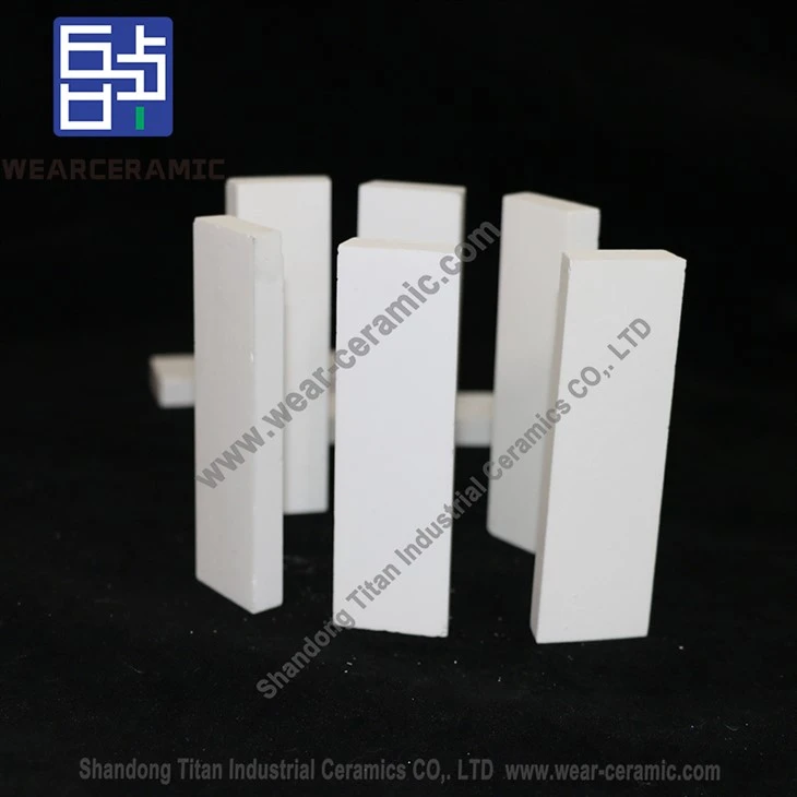 Gạch gốm Alumina chống mài mòn